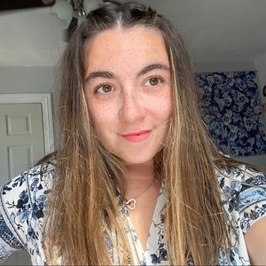 Meet your Posher, Arielle